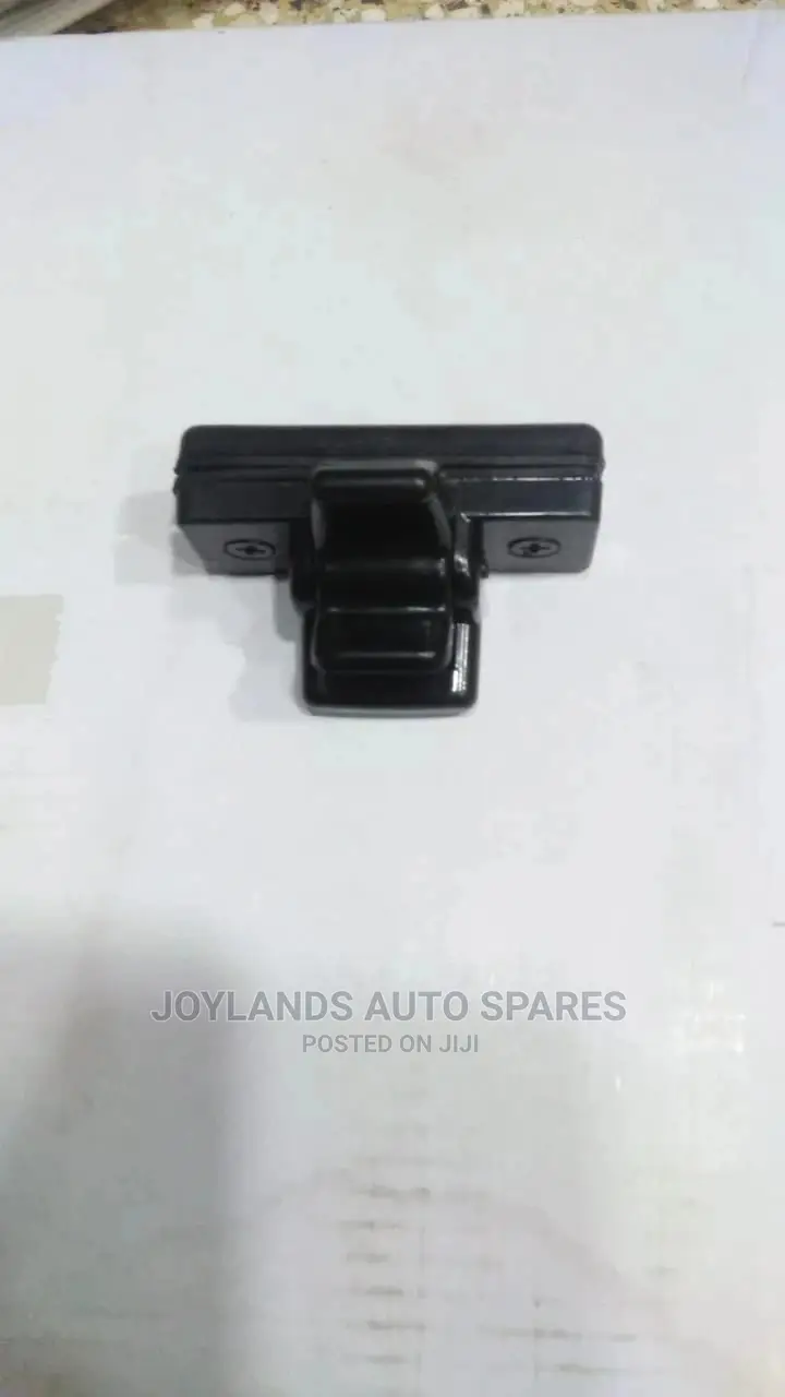 Nissan Window Lock