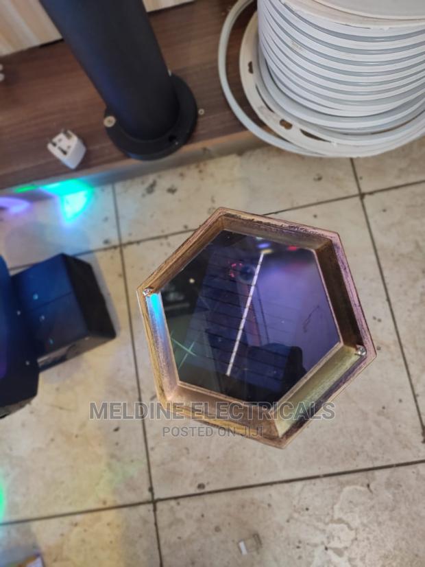 Solar Garden Light - thumbnail 2