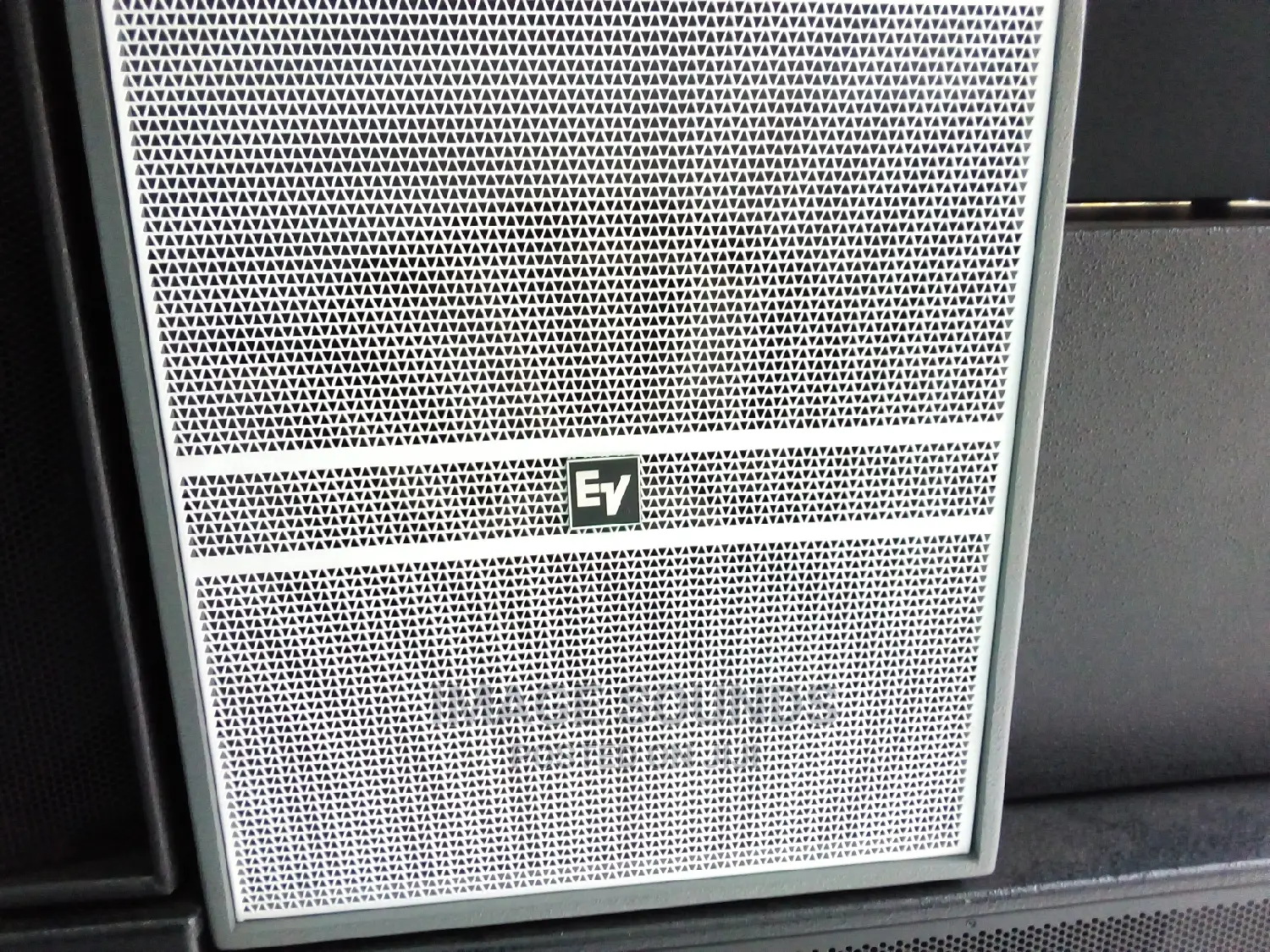 EV Bass Speaker 18"