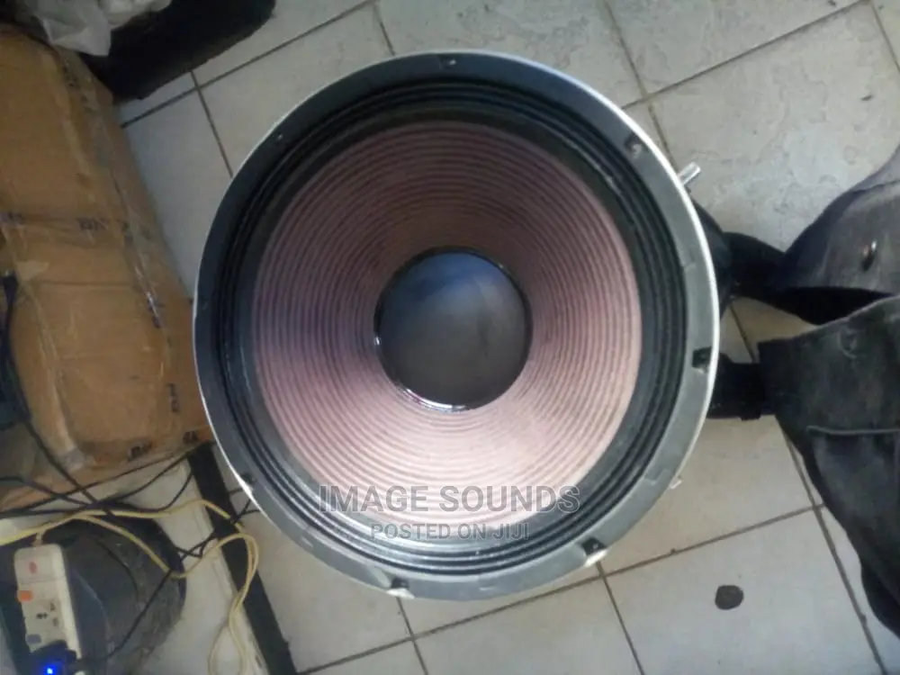 Speaker Derwel 153