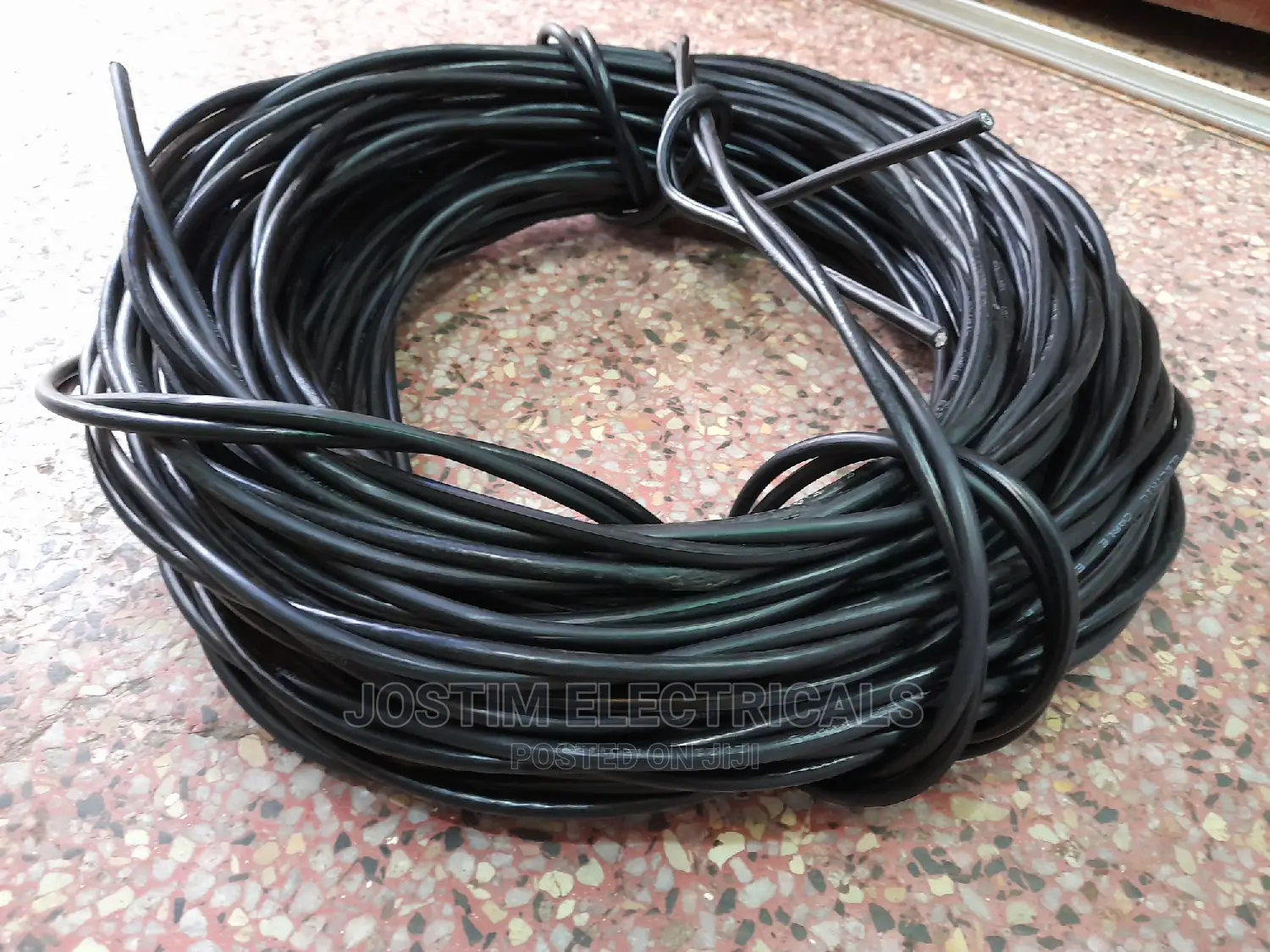 Power Supply Cable Twist