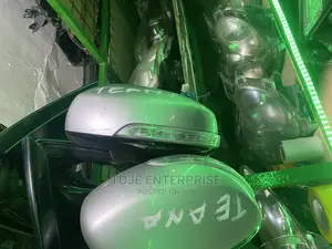 Nissan Teana Side Mirror With Camera