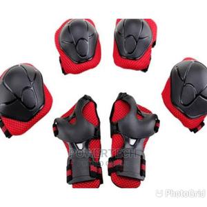 Skating Guards - thumbnail 2