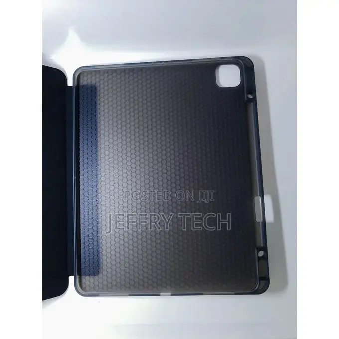SHARE THIS PRODUCT iPad 12.9 2020 Flip Case