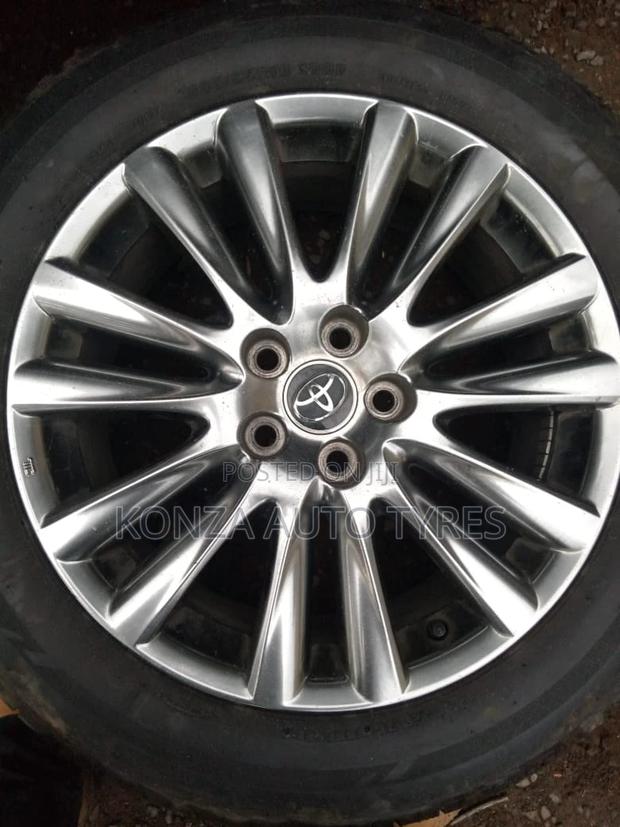 Toyota Harrier Rim Size 17