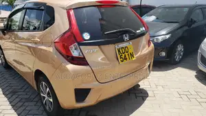 Honda Fit 2014 Gold