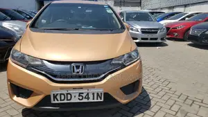 Honda Fit 2014 Gold