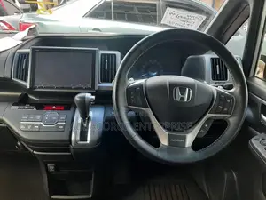Honda Stepwgn 2015 Pearl