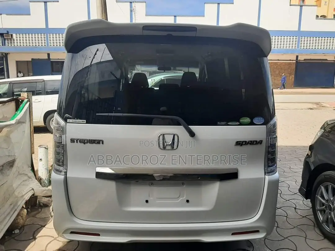 Honda Stepwgn 2015 Pearl