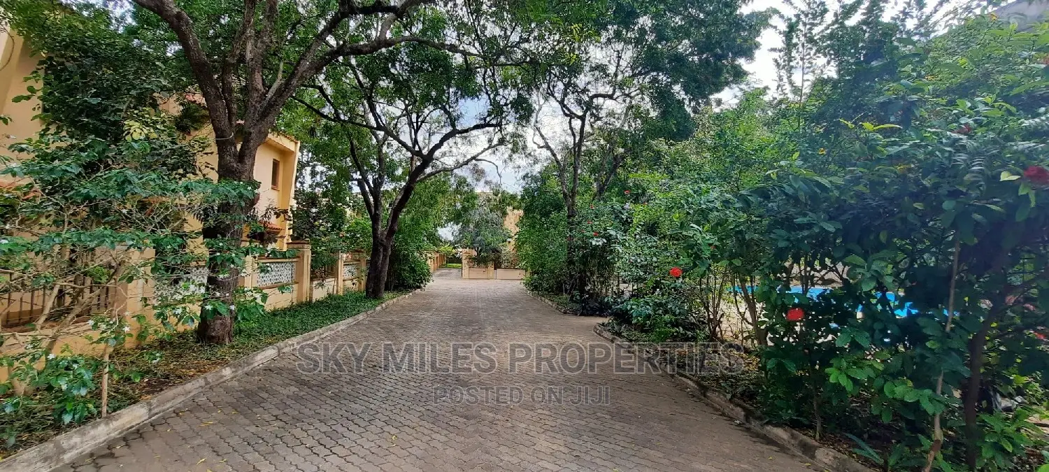 Estate on Sale Located at Serena the Ocean
