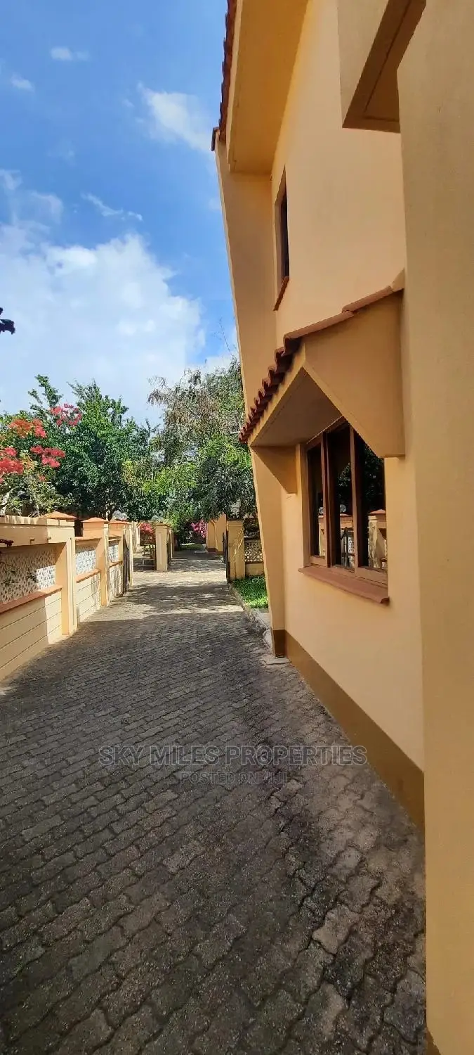 Estate on Sale Located at Serena the Ocean