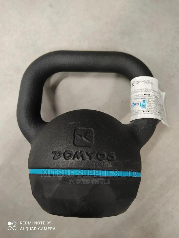 Domyos Kettle Bell 8KG With Ribber Base - thumbnail 2