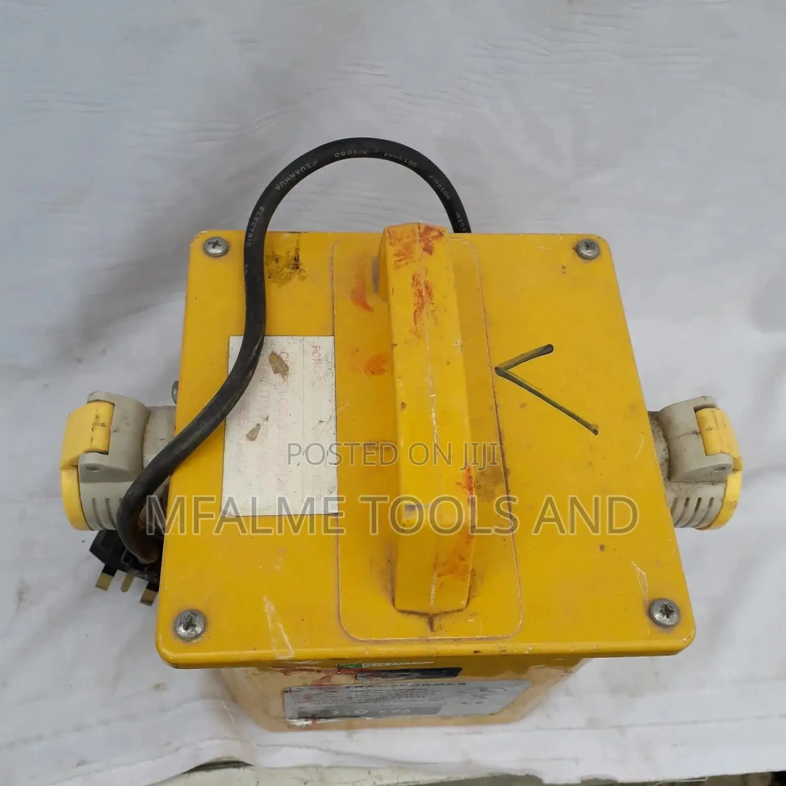 Transformers - Step Down 110V 3300W 3.3kva Portable - Ex-Uk