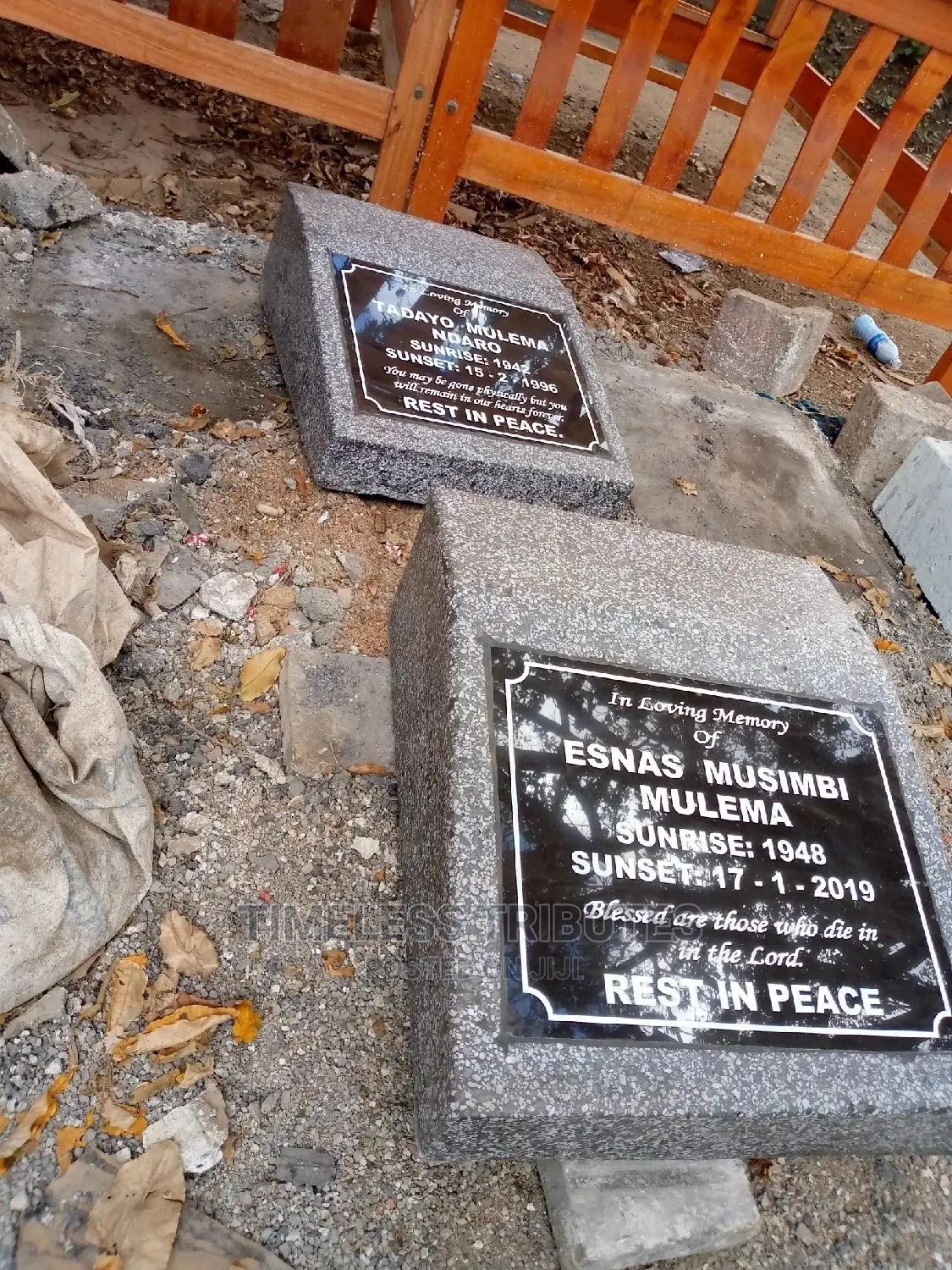 Headstones, Memorial Stones Plaques.