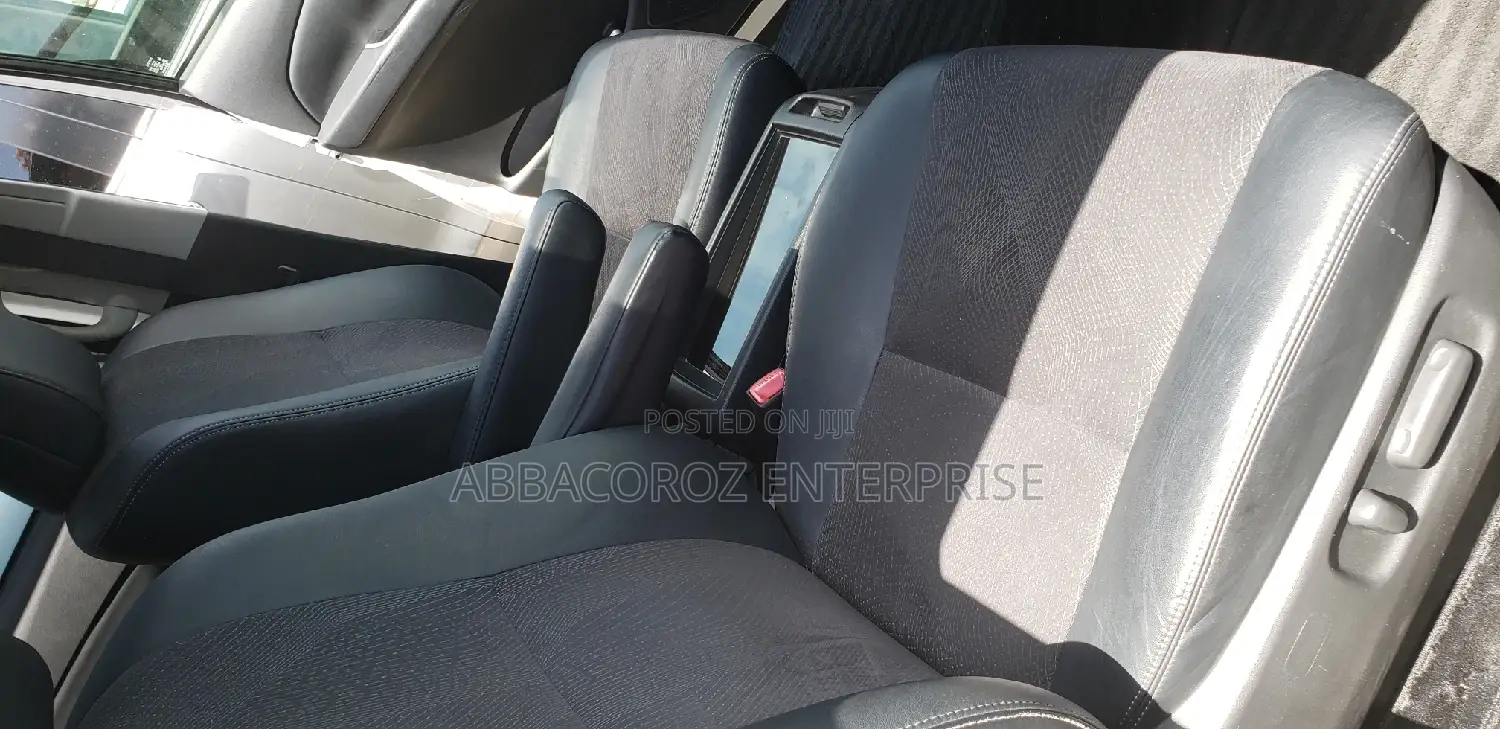 Toyota Estima 2014 White