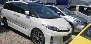 Toyota Estima 2014 White