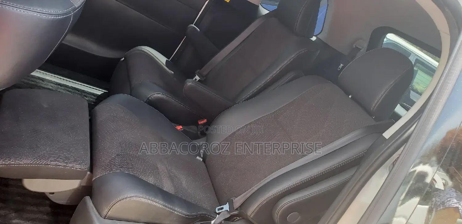 Toyota Estima 2014 White