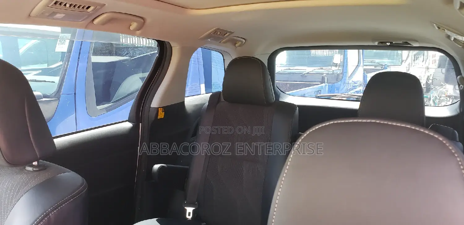 Toyota Estima 2014 White