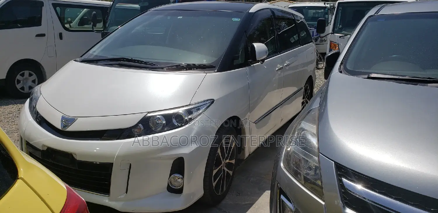 Toyota Estima 2014 White