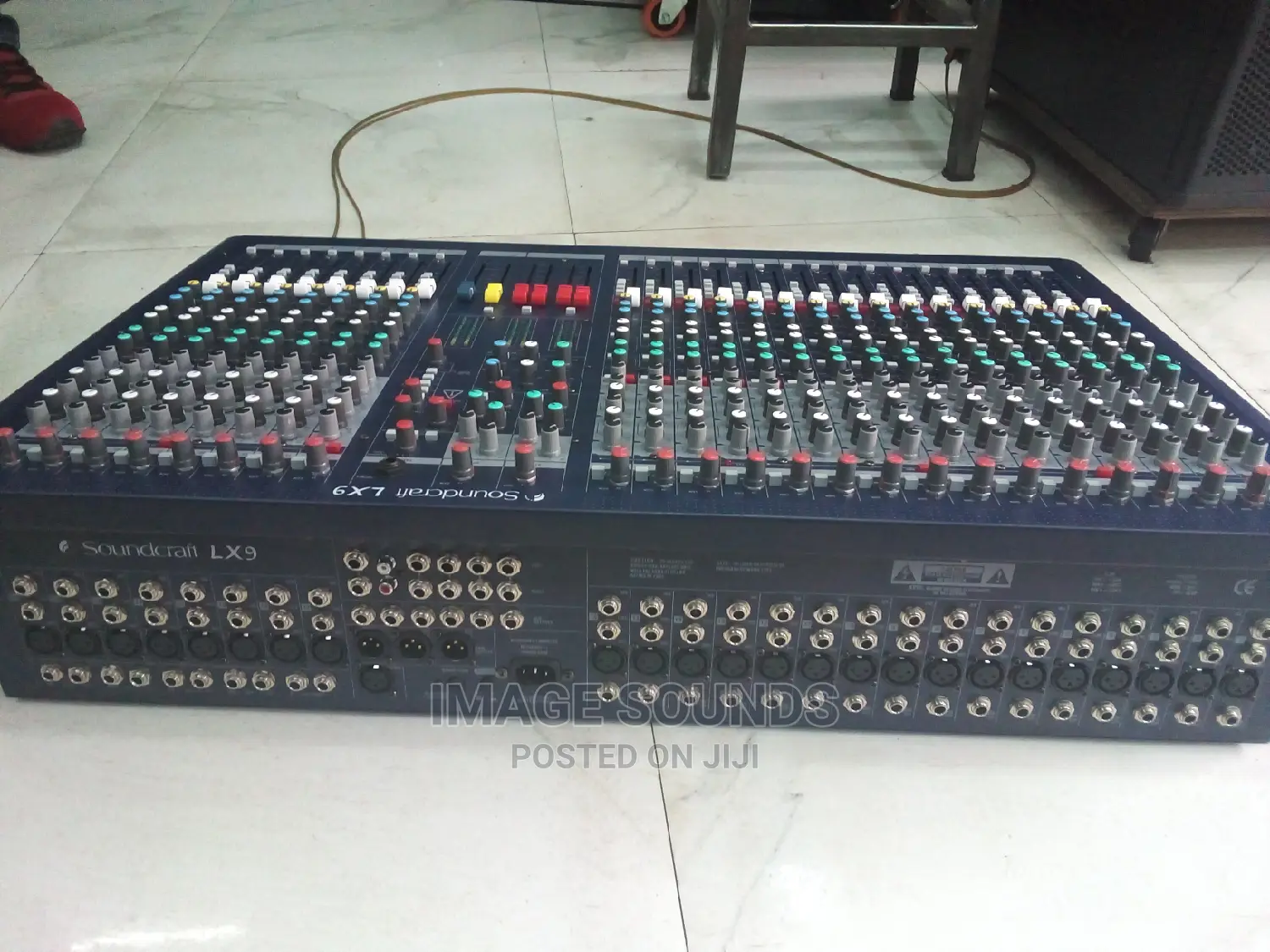 Soundcraft 24ch- Plain Mixer