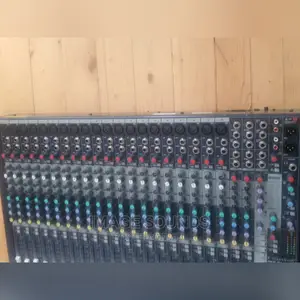 Soundcraft 20channel-Plain Mixer