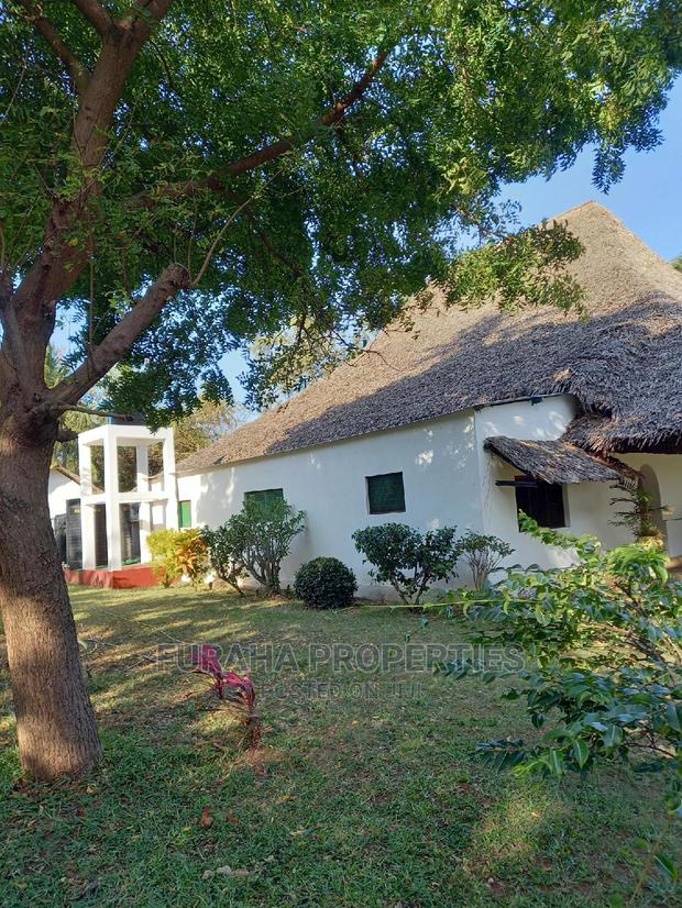 3bdrm Villa in Kikambala for Sale