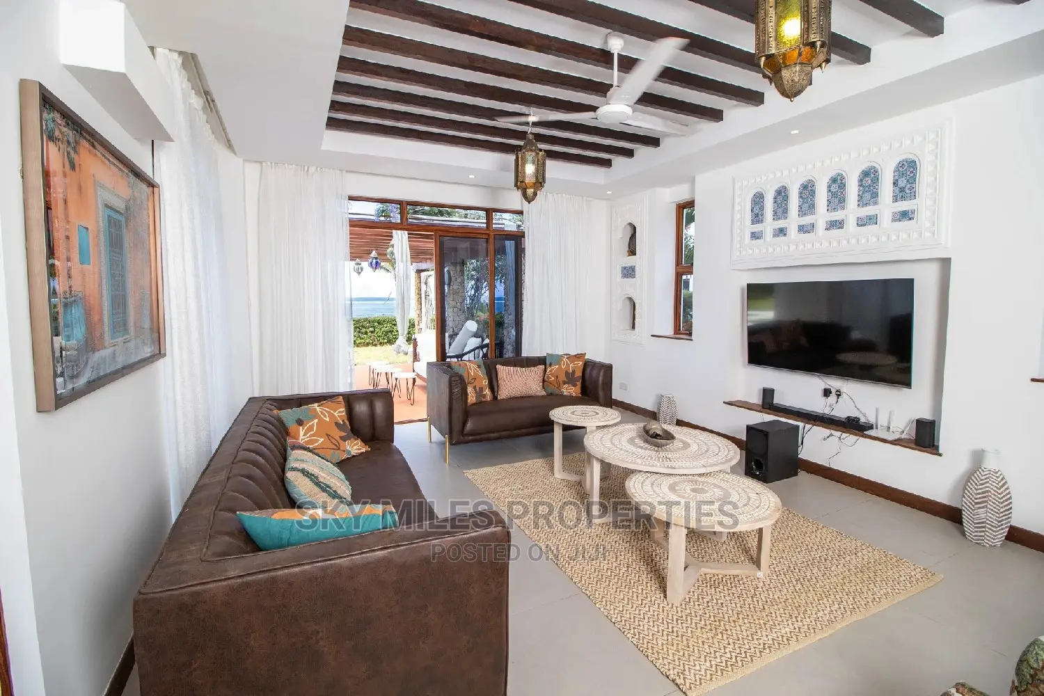 Luxurious Beach Villa Available for Holiday Rentals