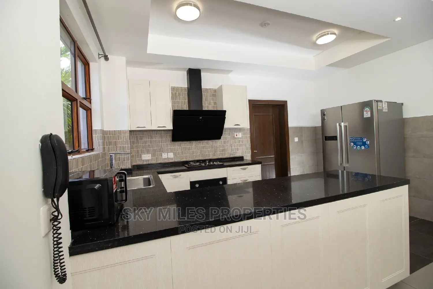 Luxurious Beach Villa Available for Holiday Rentals