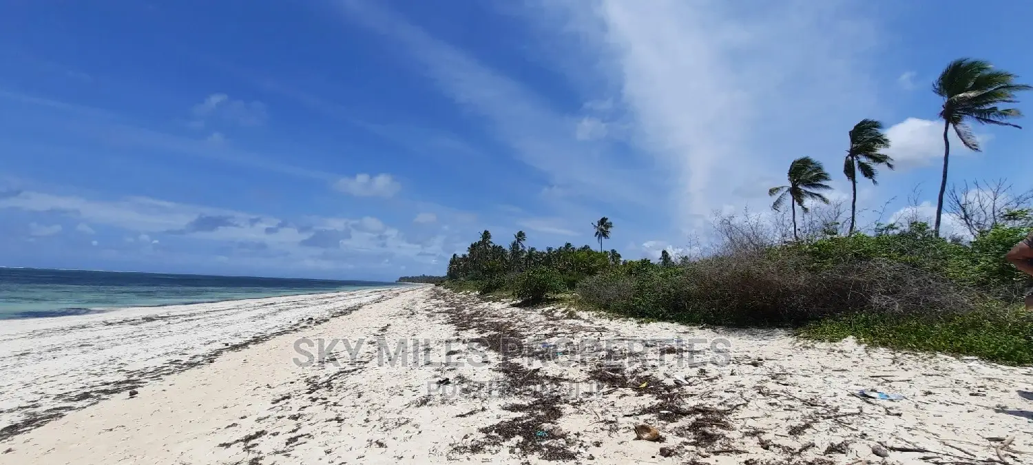 Sandy Beach Plot,A Parcel of 10 Acres on Sale.