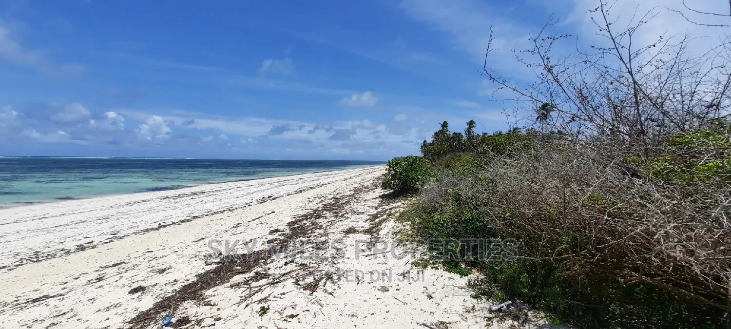 Sandy Beach Plot,A Parcel of 10 Acres on Sale.