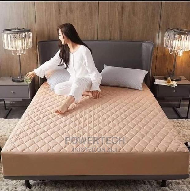 Waterproof Beige Matress Protector - main view
