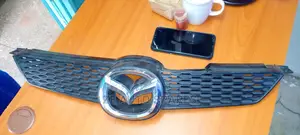 Mazda Demio 2005 Grill