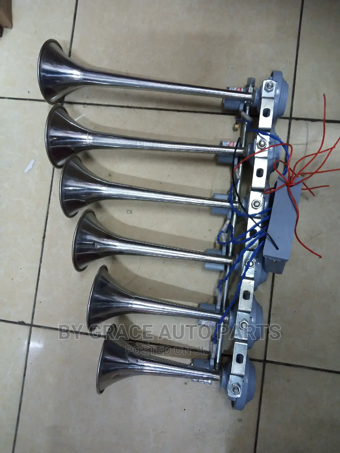 6 Pipe Horn