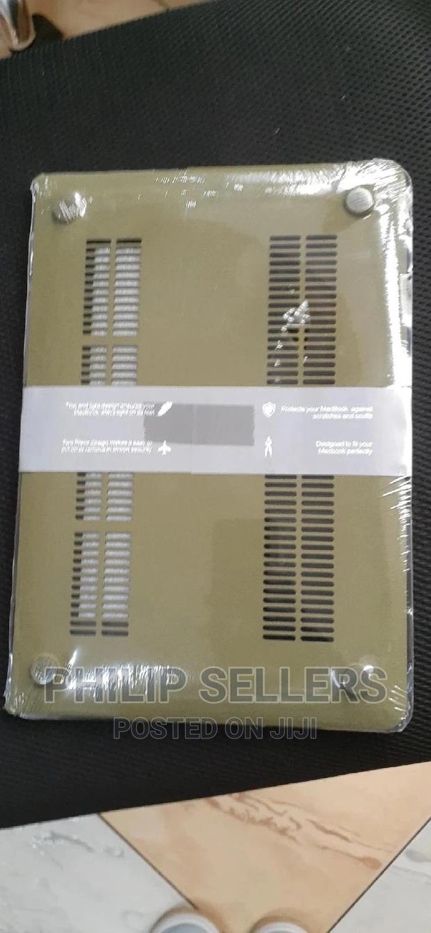 High Quality Macbook Cover - thumbnail 3