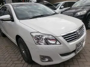 Toyota Premio 2014 Off white