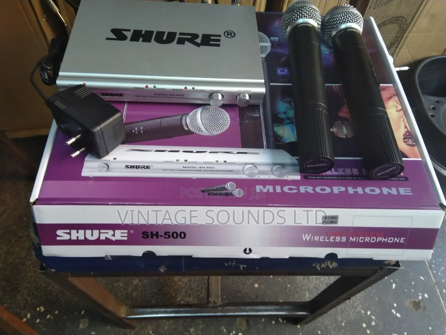 Shure Wireless Microphone Black