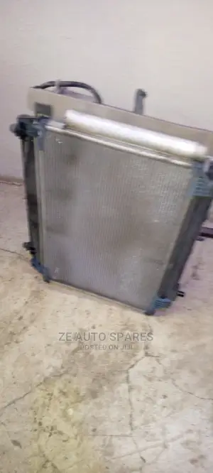 Ractis 2008 Radiator Complete With Ac