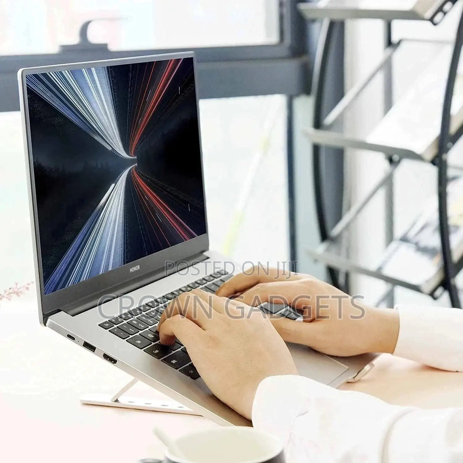 Ergonomic Design Ivoler Laptop Stand