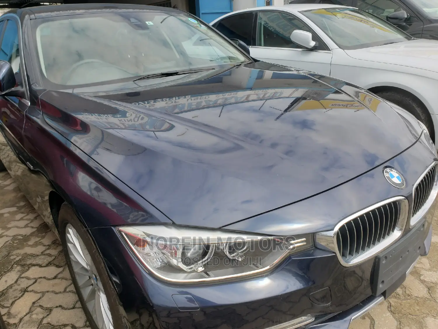 BMW 320i 2014 Blue