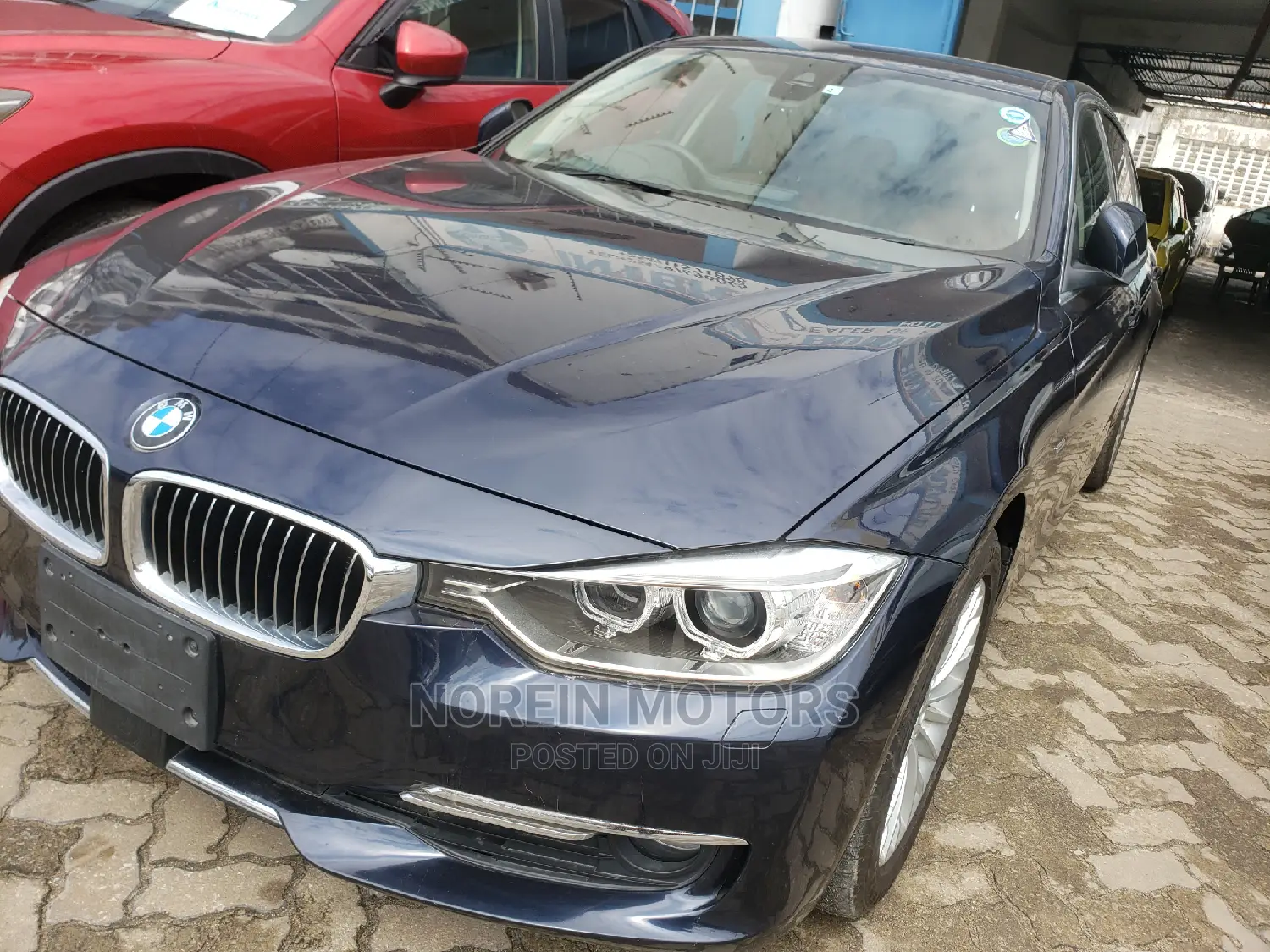 BMW 320i 2014 Blue