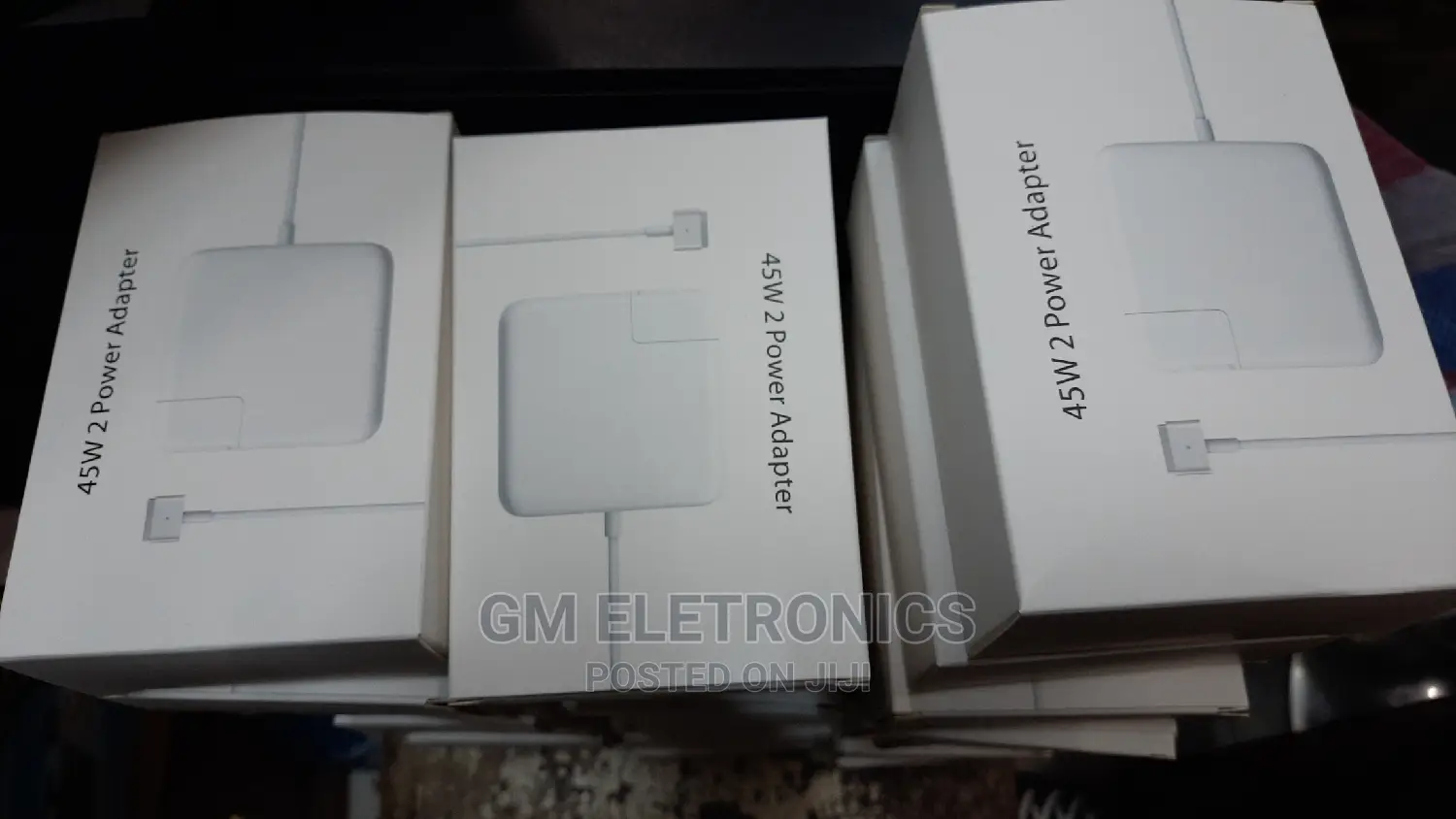 45W Macbook Power Adapter.