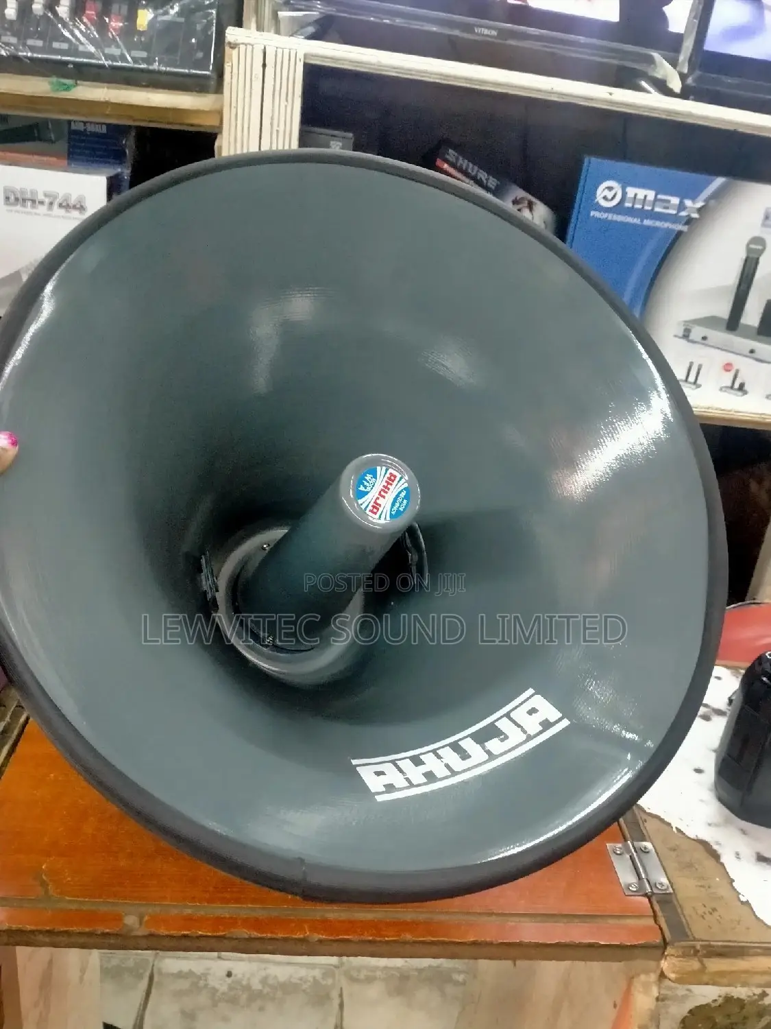 Ahuja Horn Speaker 18"