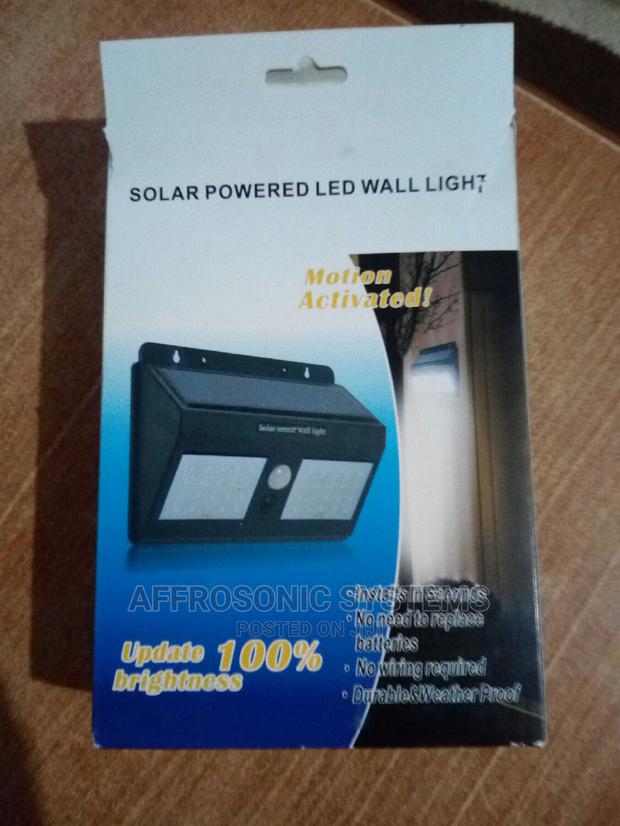 LED Wall Solar Light - thumbnail 3