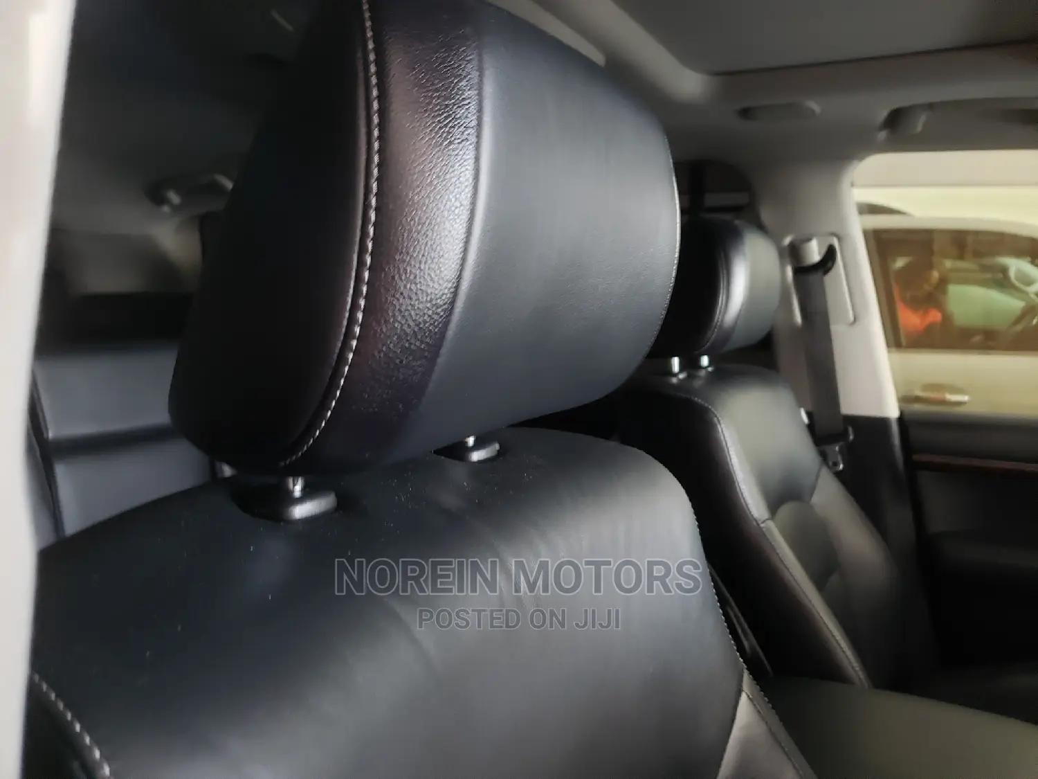 Toyota Land Cruiser 2015 White