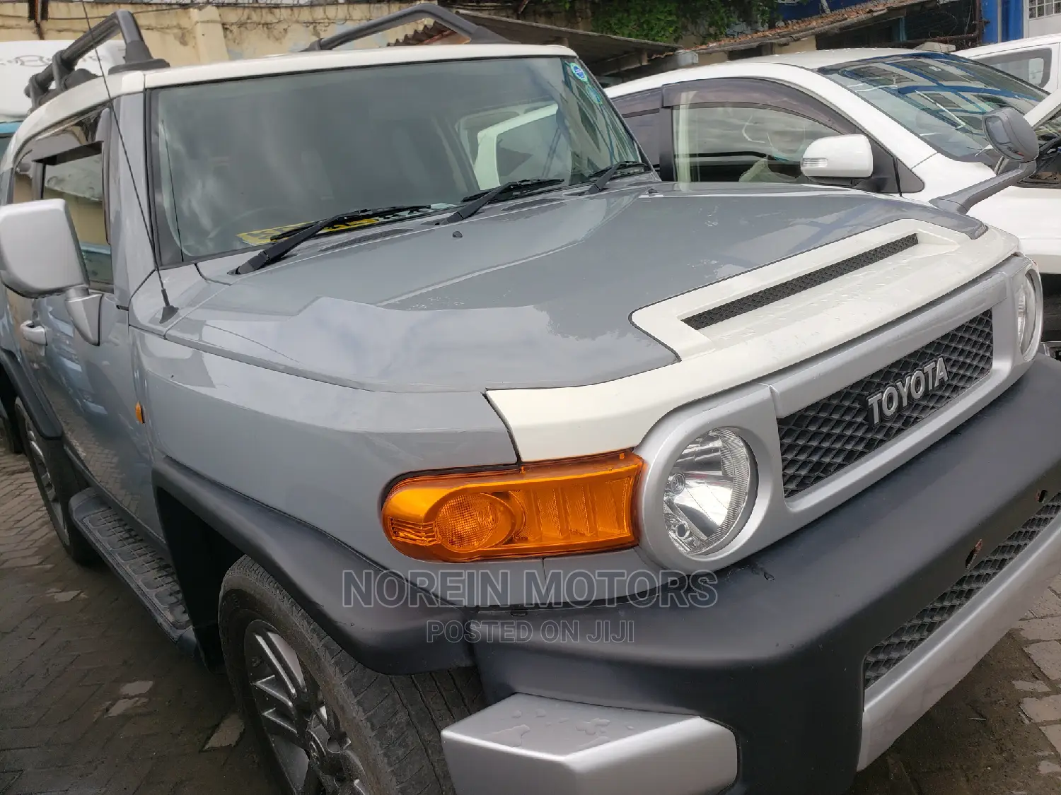 Toyota FJ Cruiser 2014 Gray