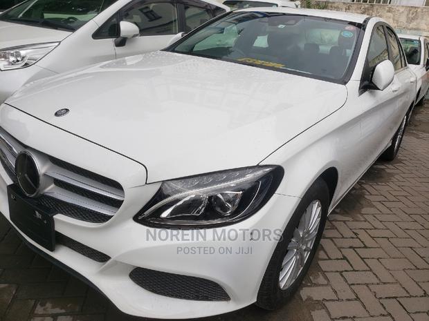 Mercedes-Benz C180 2015 Off White - thumbnail 2