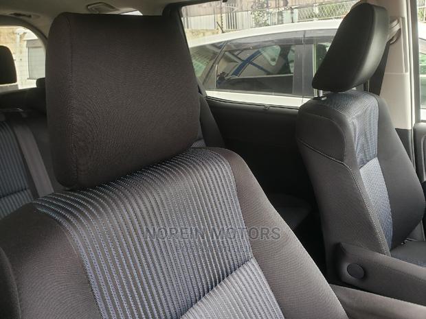 Toyota Voxy 2015 White - thumbnail 8