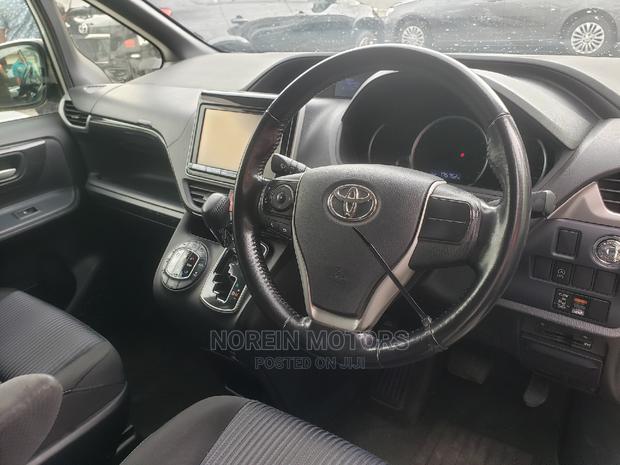 Toyota Voxy 2015 White - thumbnail 7