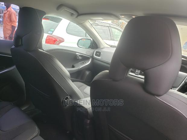 Volvo V40 2015 White - thumbnail 11