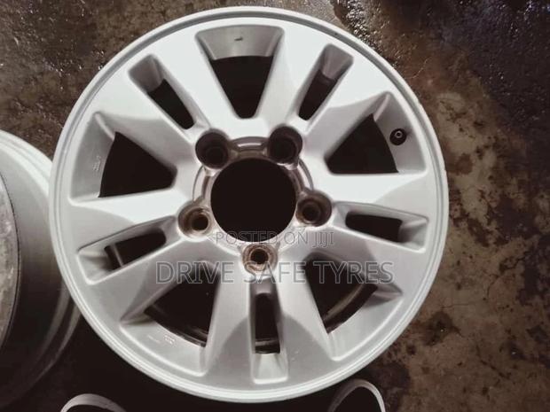 V8 Original Sport Rim 17 Inch